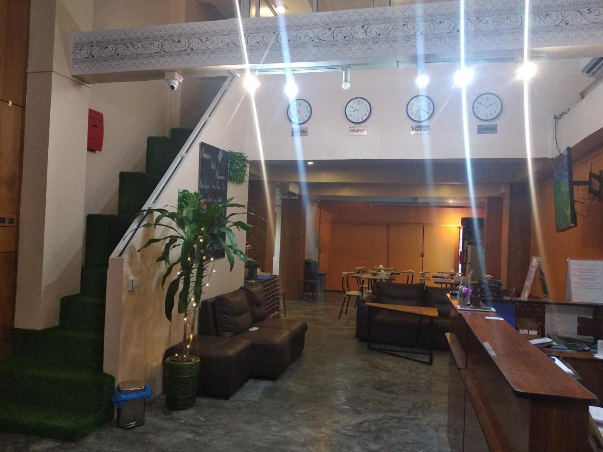 Amico Del Myanmar Hostel Gyogon Bagian luar foto